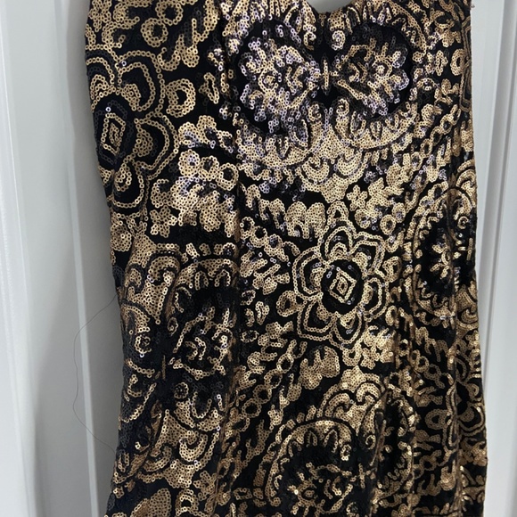 New Sequin party dress - Picture 6 of 10